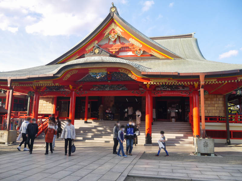 成田山不動尊で 厄除け祈願大祭 が行われてる 表門前には露店も 寝屋川つーしん