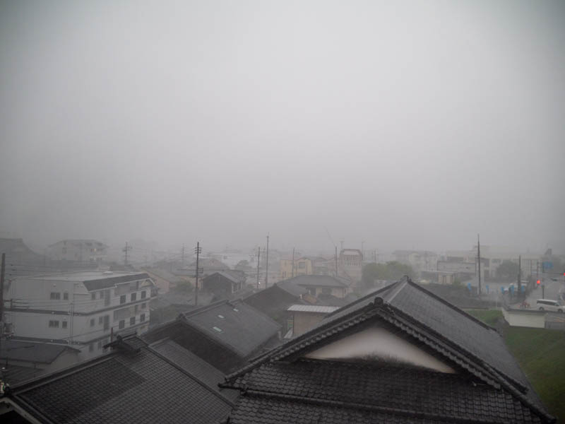 ゲリラ豪雨のような天気になってる 7 7 水 16 00現在寝屋川市で大雨警報 雷 洪水注意報が発表中 寝屋川つーしん ゲリラ豪雨のような天気になってる 7 7 水 16 00現在寝屋川市で大雨警報 雷 洪水注意報が発表中 寝屋川つーしん