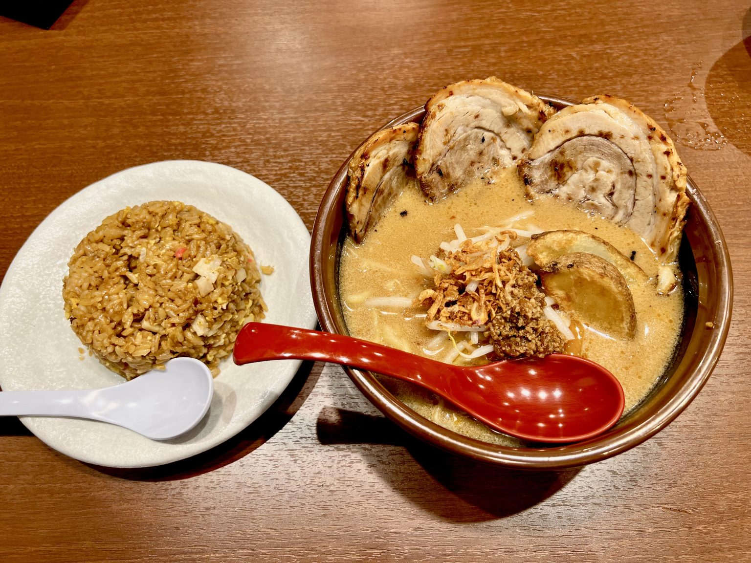 「蔵出し味噌 麺場 田所商店」の『味噌漬け 炙りチャーシュー麺』など(守口市佐太中町)【ねやつーグルメ】 - 寝屋川つーしん