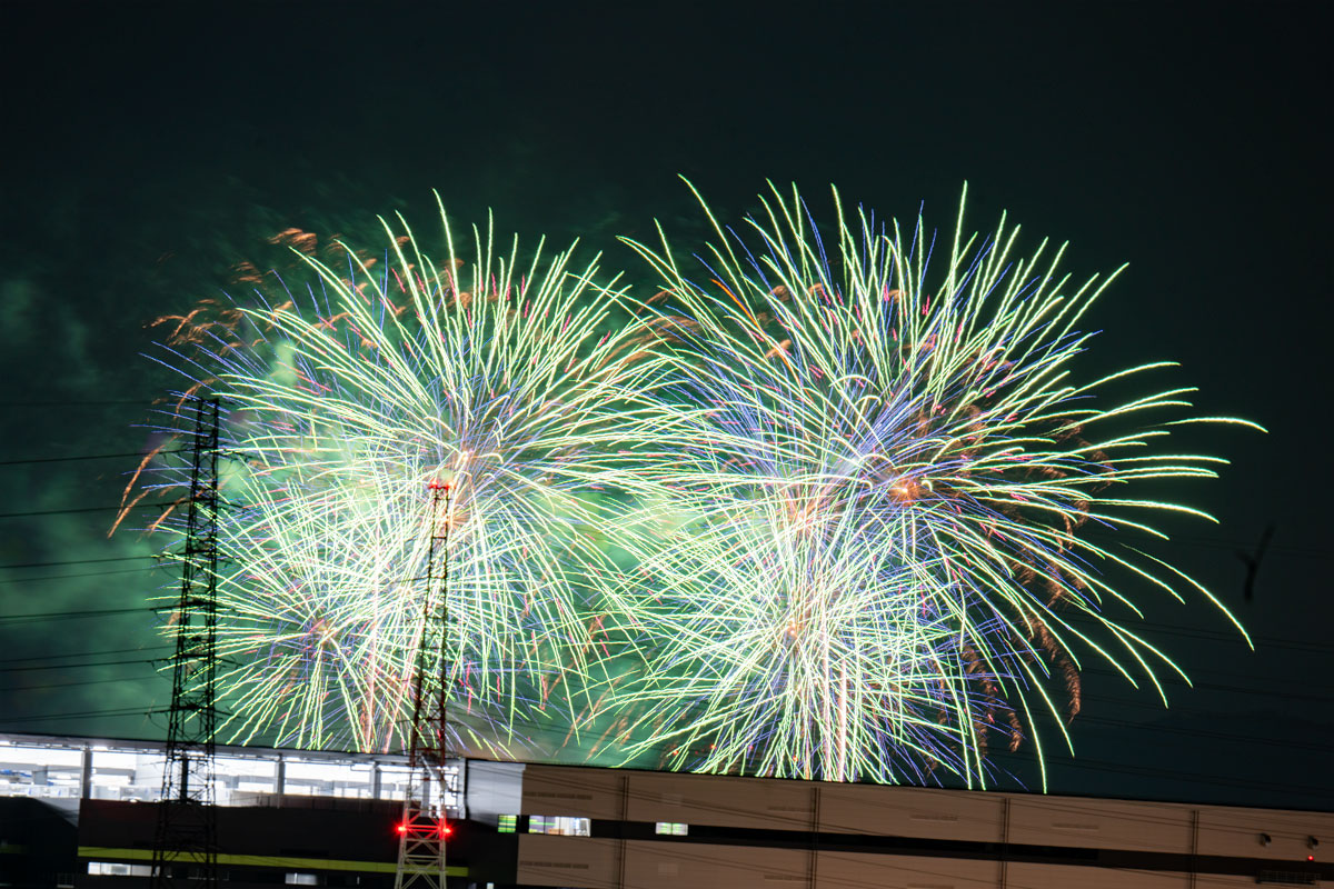 花火日和 今日、4月5日 久留米市の空に花火打上！ブルーの花火【2025年