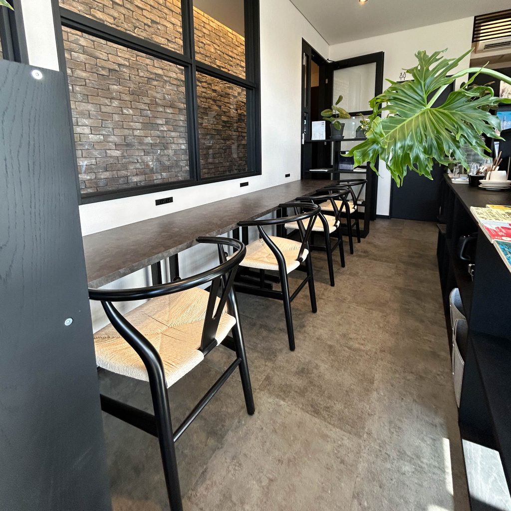 2階のカウンター席