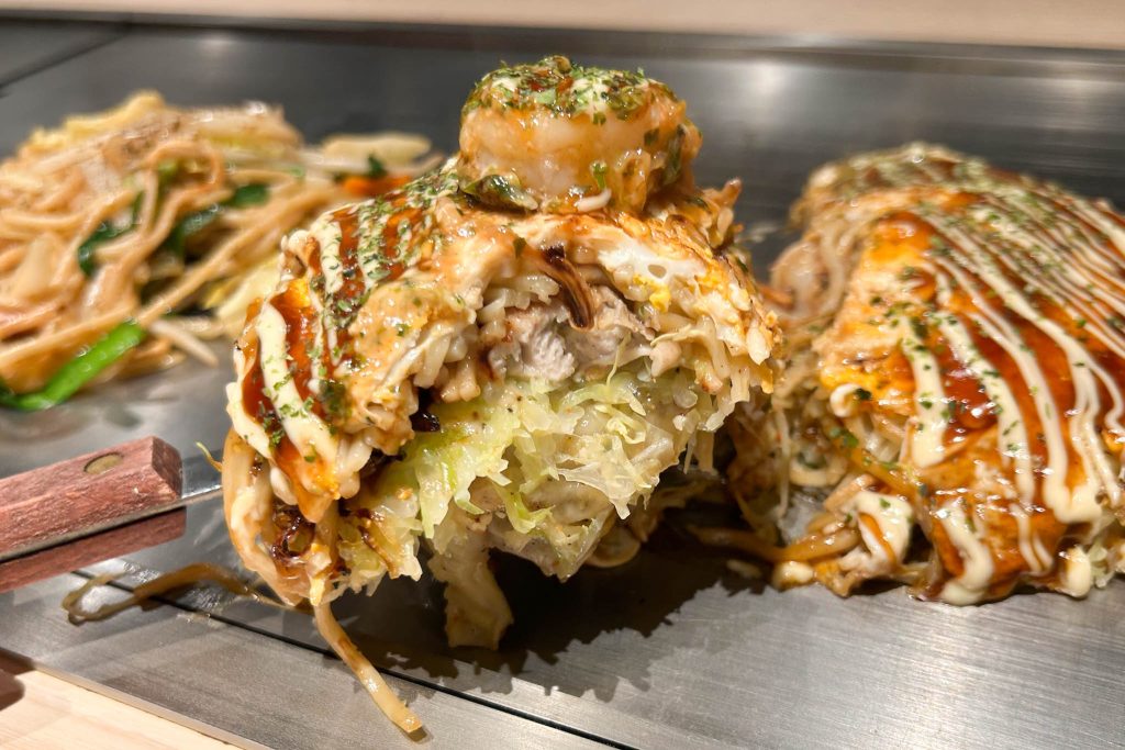 寝屋川公園駅近く轍の広島焼