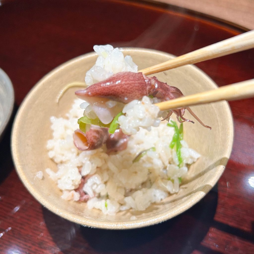 ホタルイカ箸上げ