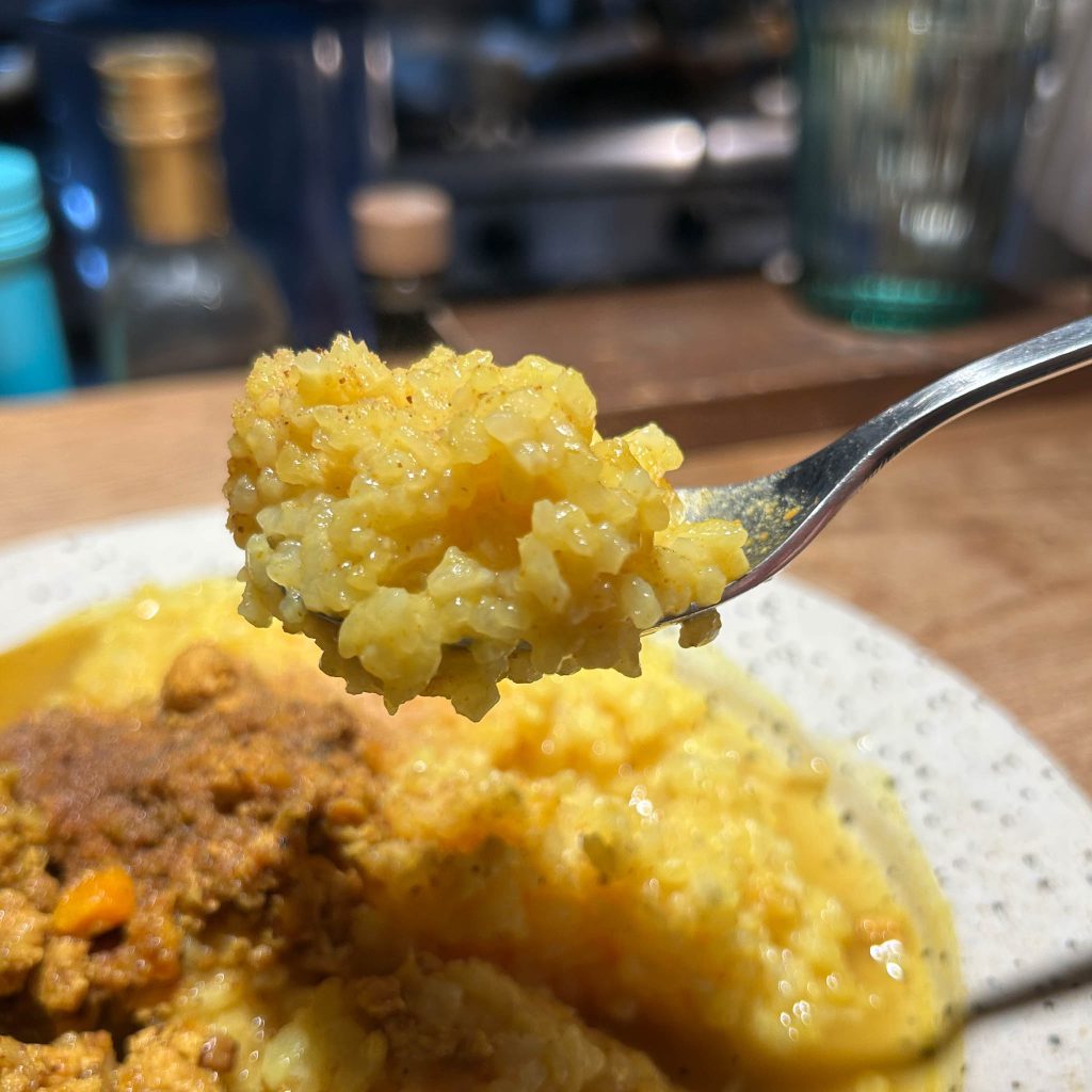 ターメリックライス箸上げ