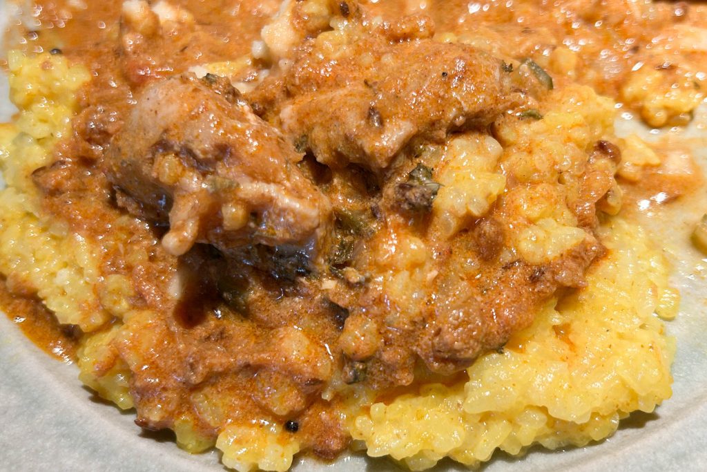 混ぜ合わせたカレーの拡大