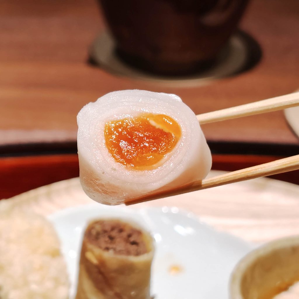 干し柿のきぬた巻きの箸上げ