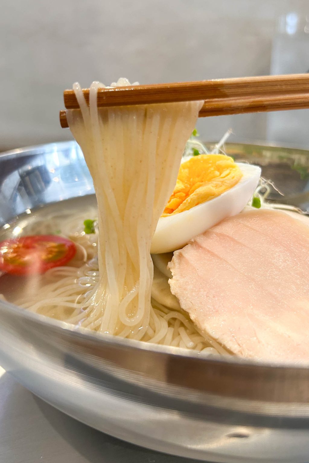 麺の箸上げ