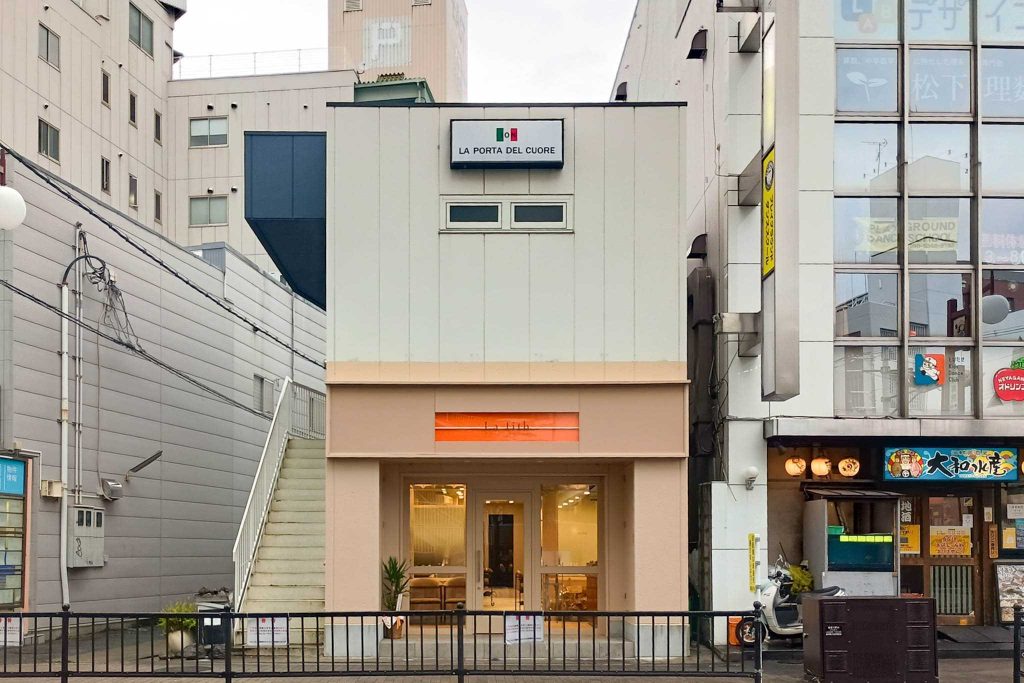 寝屋川市八坂町　La fith hair lavie
