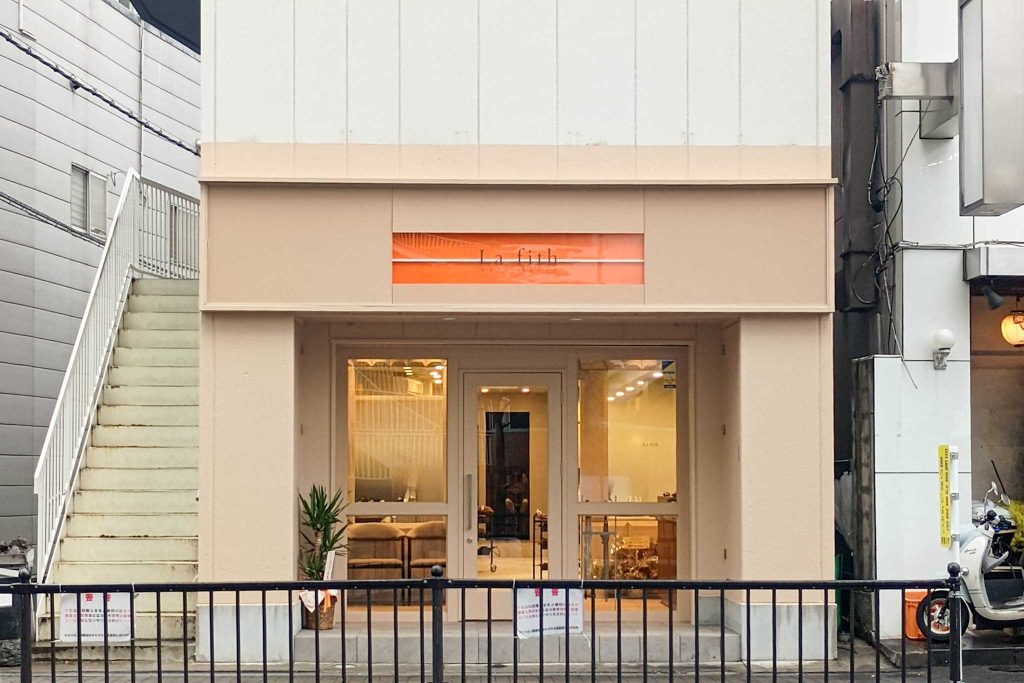 寝屋川市八坂町　La fith hair lavie