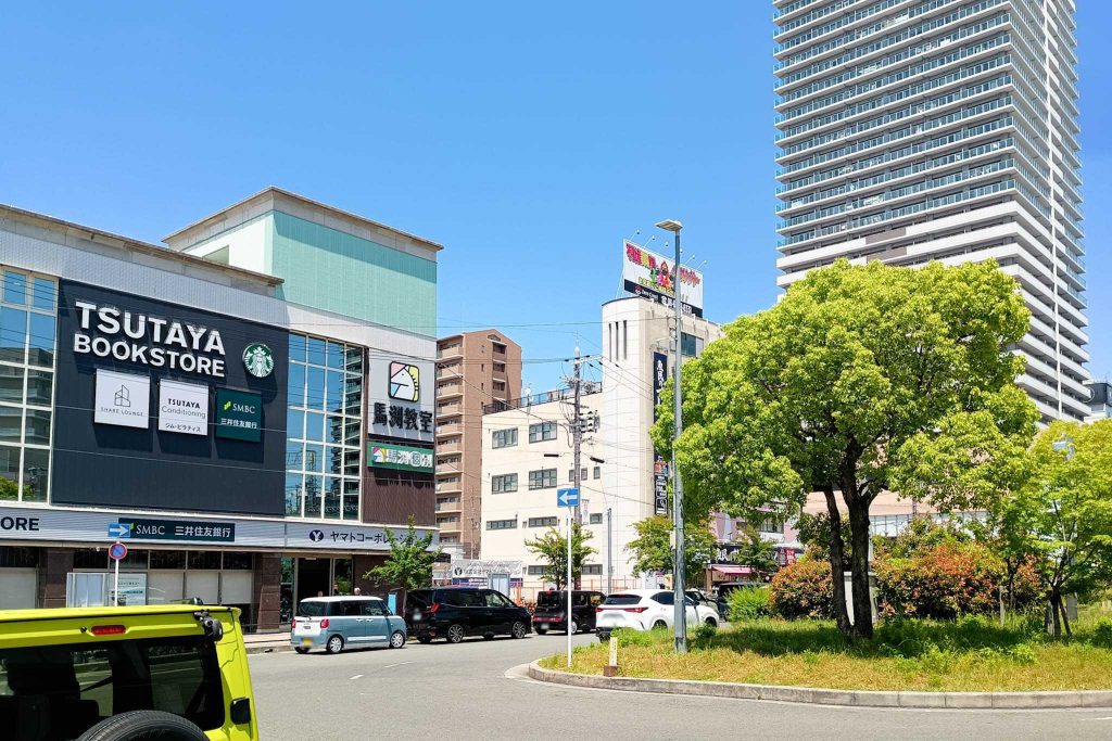 寝屋川市香里新町　マツモトキヨシ　香里園駅前
