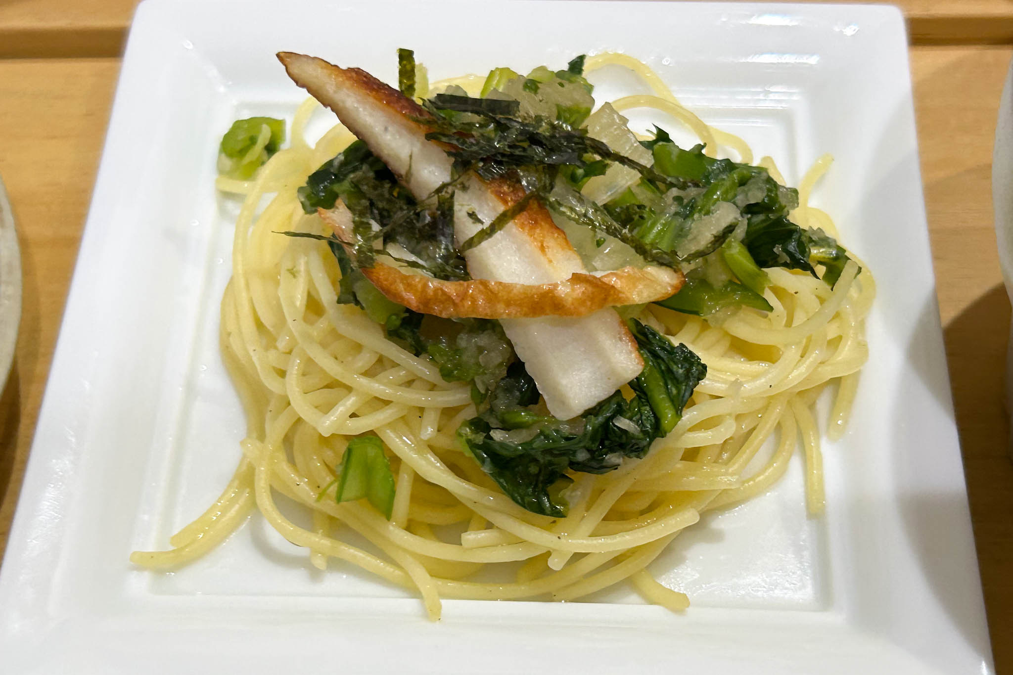 春の葉物野菜のみぞれ和えパスタ