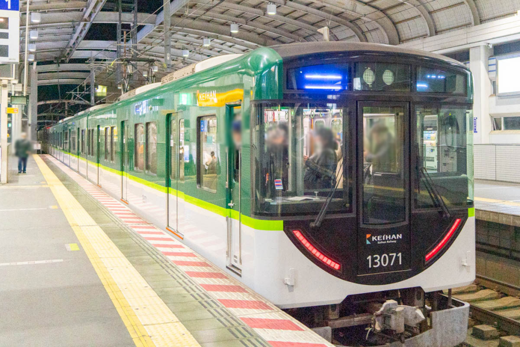 寝屋川市駅 京阪電車