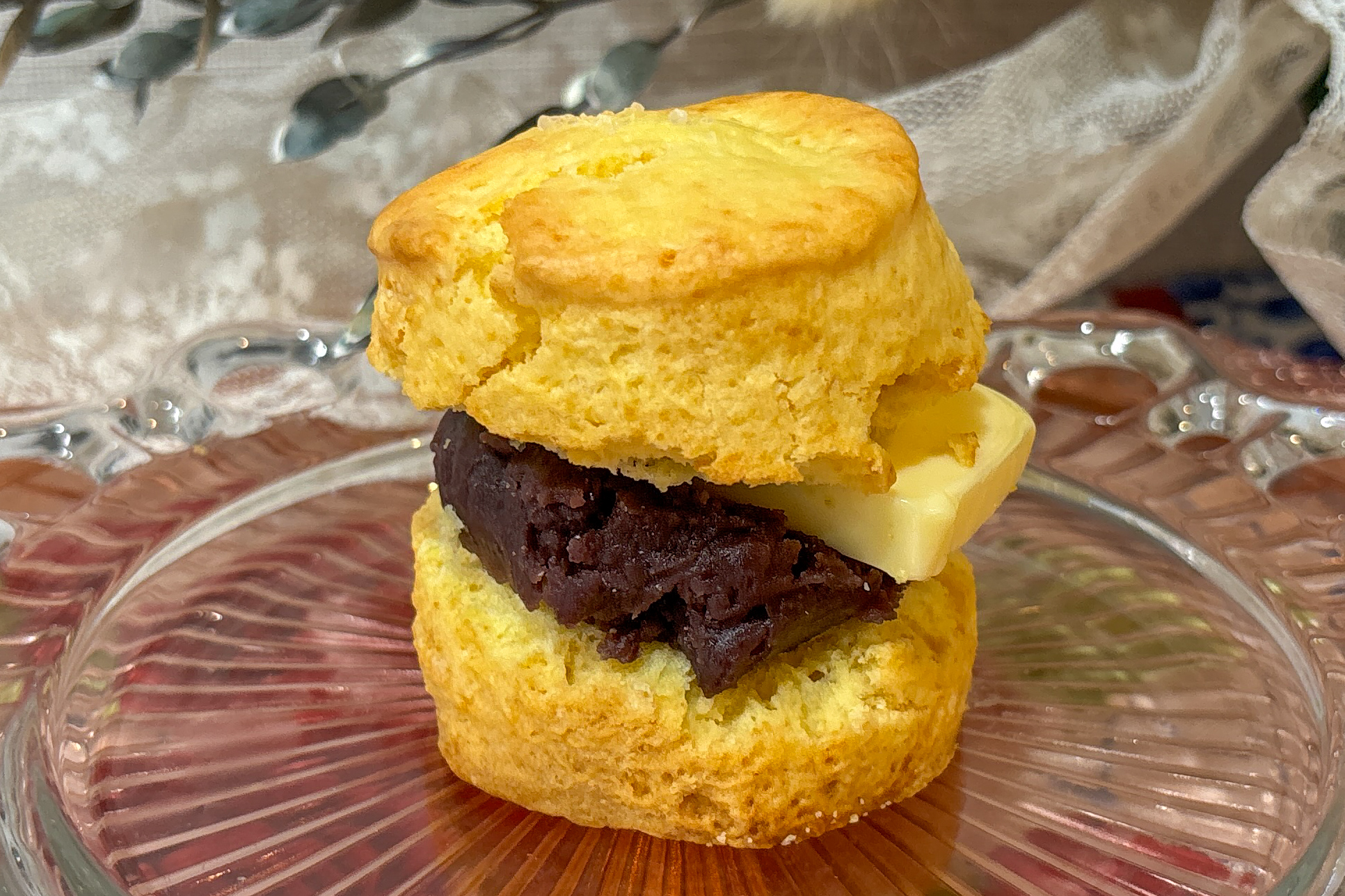 寝屋川市萱島本町 お菓子の家SOURIRE あんバター・カマルグの塩のスコーン