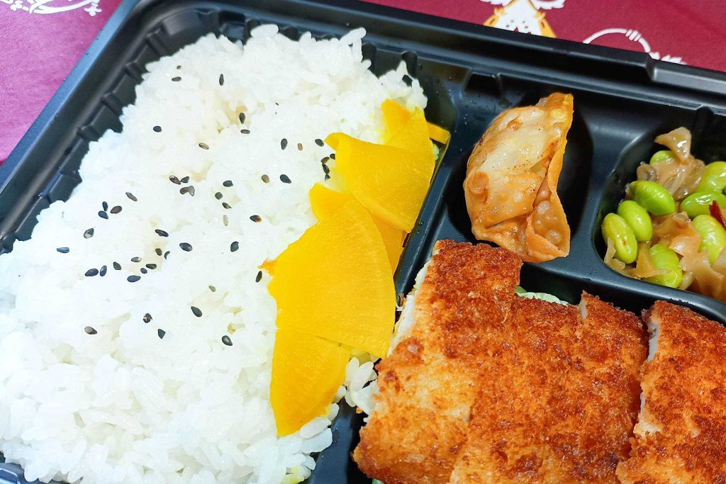 寝屋川市東大利町 元気食堂 鴻瑞興 チキンカツお弁当