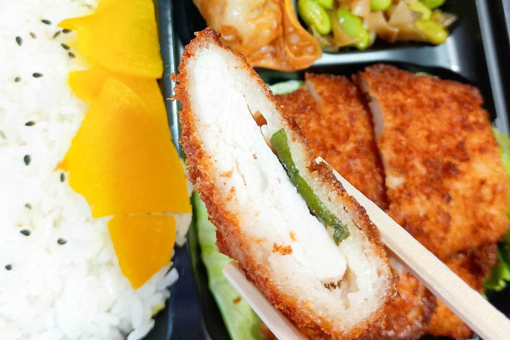 寝屋川市東大利町 元気食堂 鴻瑞興 チキンカツお弁当