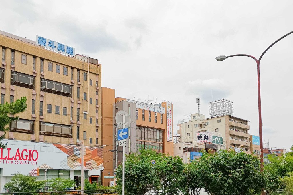寝屋川市東大利町 寝屋川市立産業振興センター