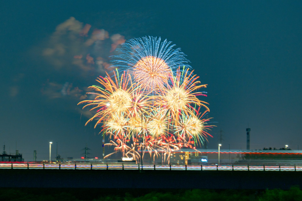 大阪市此花区夢洲 大阪・関西万博 「JAPAN FIREWORKS EXPO」 寝屋川から見た花火