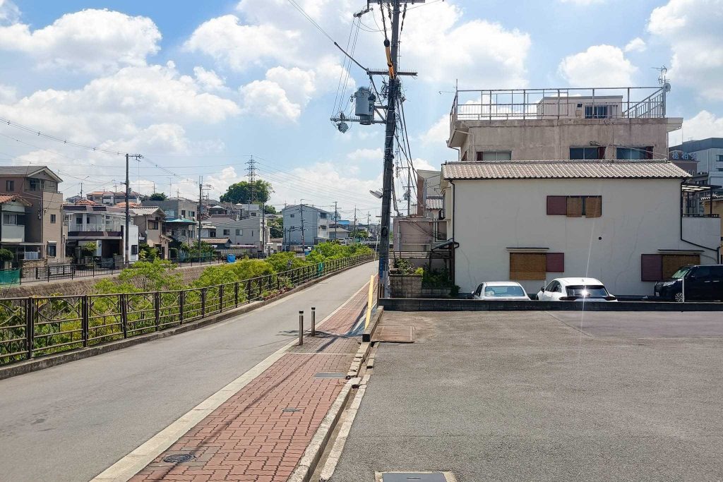 寝屋川市川勝町 アイフル 170号寝屋川店 無人契約コーナー