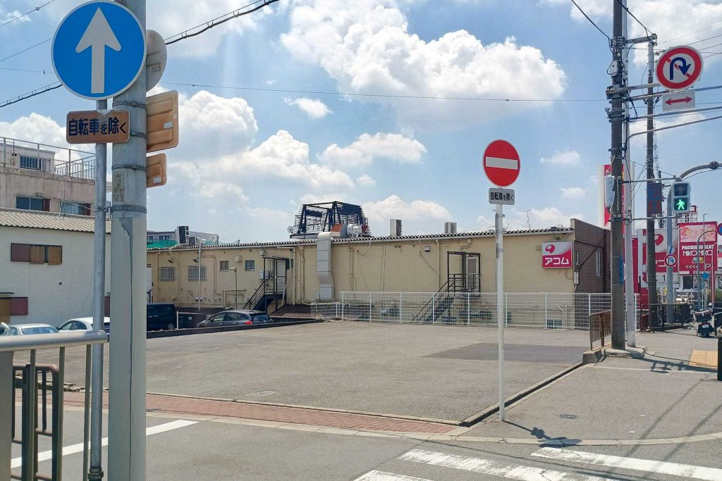 寝屋川市川勝町 アイフル 170号寝屋川店 無人契約コーナー