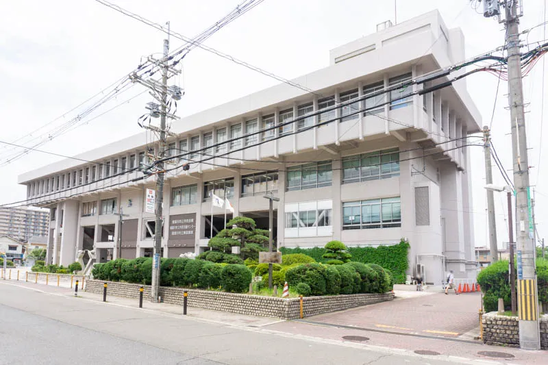 寝屋川市秦町 寝屋川市立市民会館