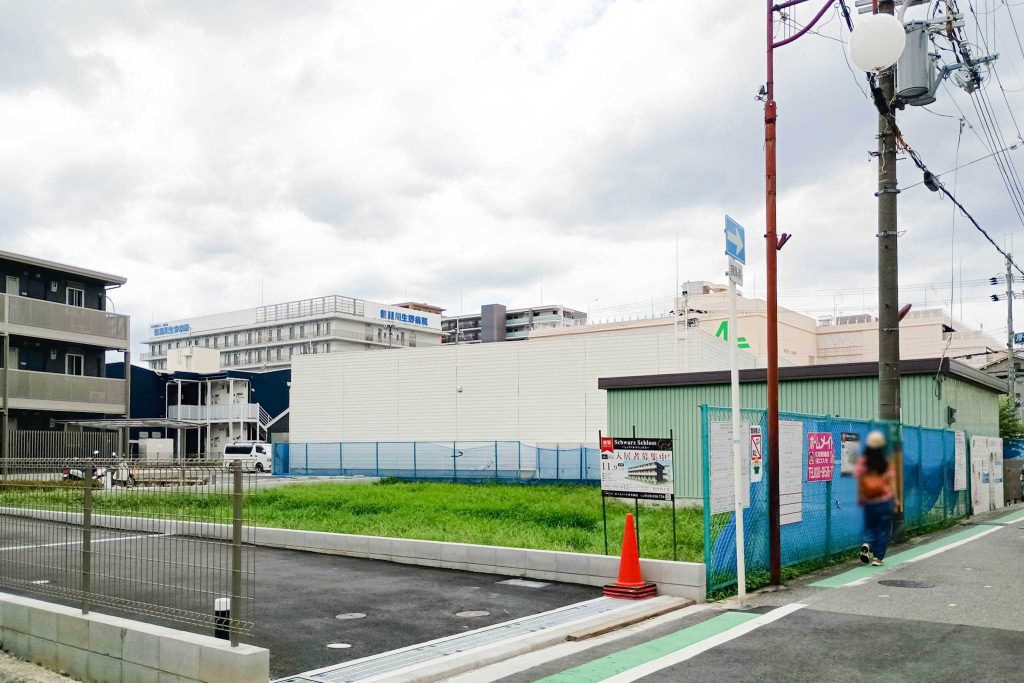 寝屋川市寿町 ローソンによる物販店舗