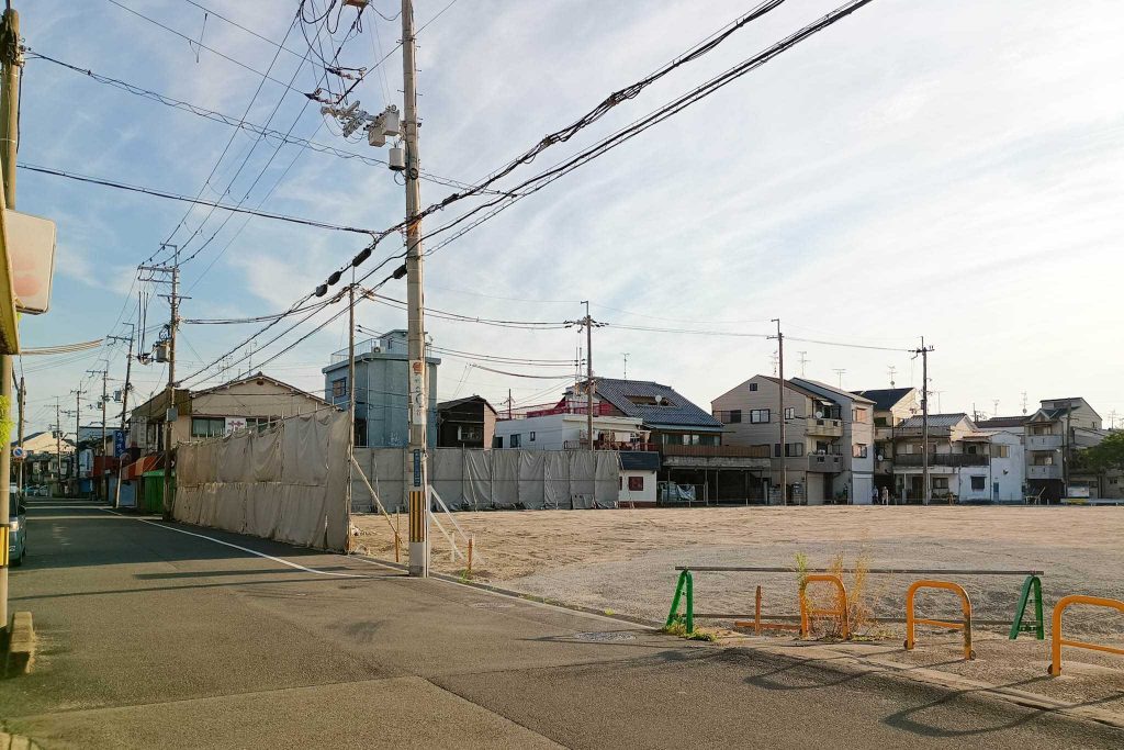 寝屋川市高柳 コスモス薬品による物販店舗