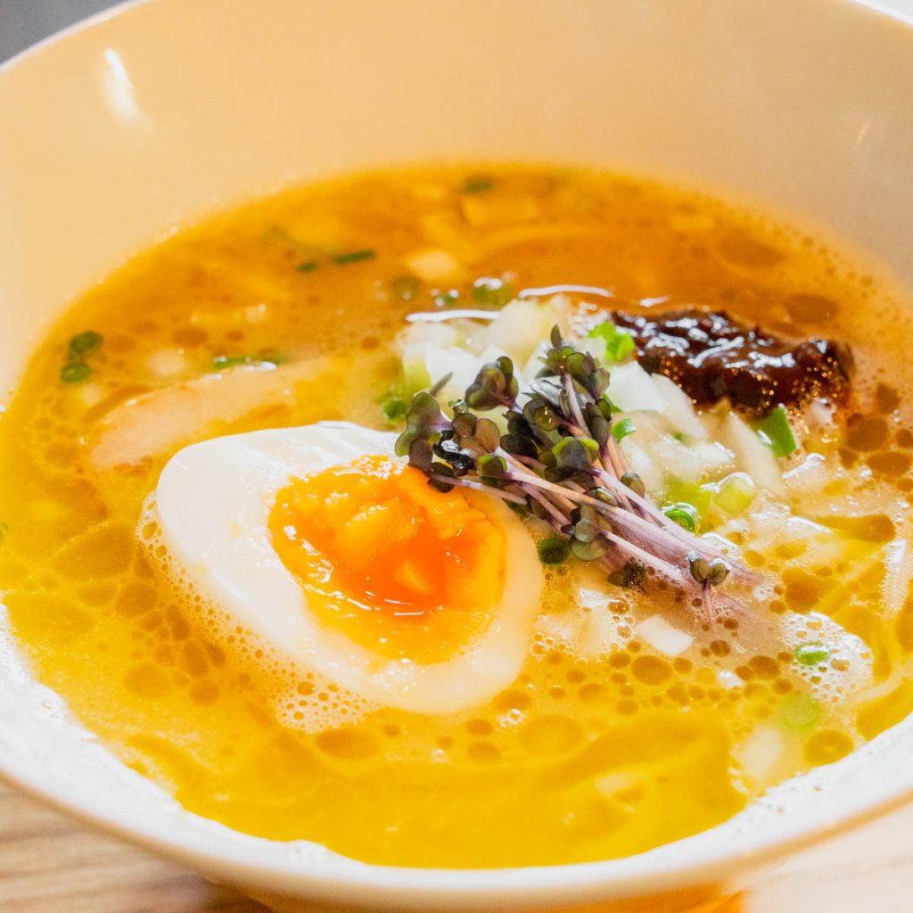 四條畷市中野本町 麺屋 二蝶 塩ラーメン