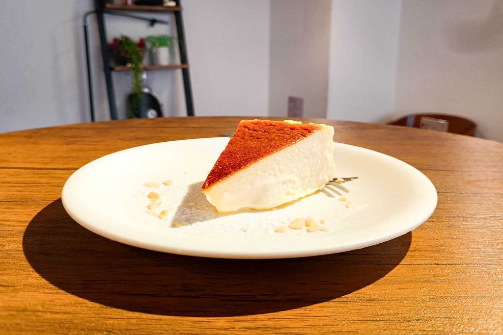 寝屋川市豊野町 BaanHAB バスクチーズケーキ