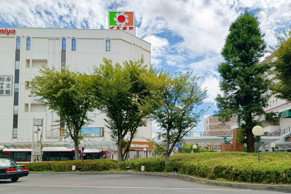 寝屋川市早子町 寝屋川市駅東側ロータリー