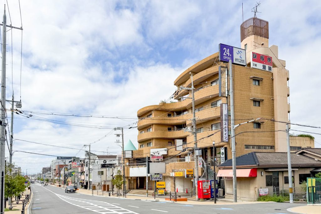 寝屋川市大利町 ダイソー