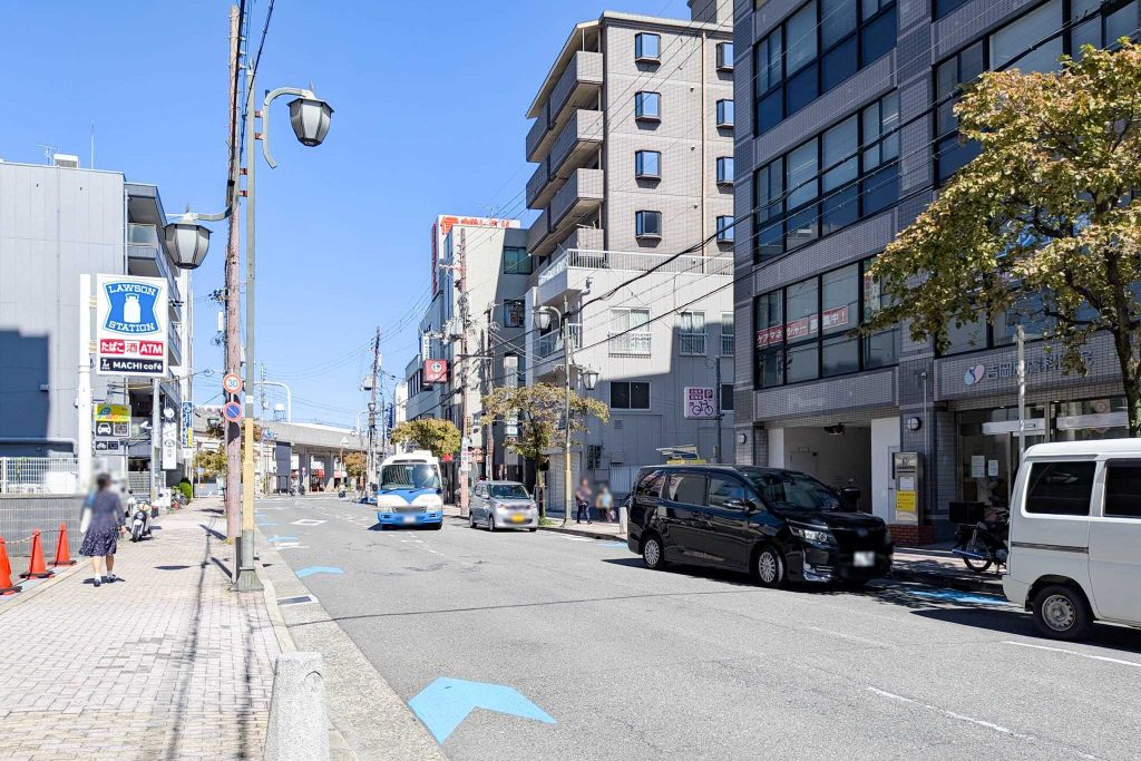 寝屋川市八坂町　吉岡皮膚科医院