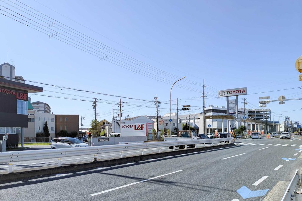 寝屋川市葛原新町　トヨタL＆F近畿 寝屋川支店