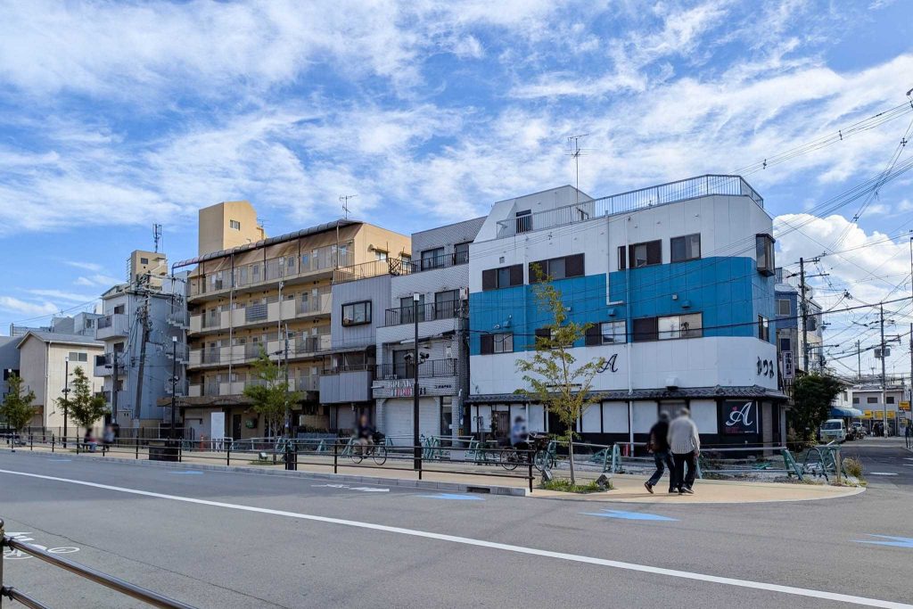 寝屋川市東大利町