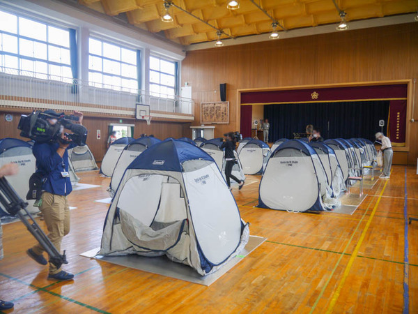 コロナ対応 避難所見学会-2