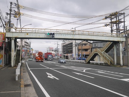 金田1号歩道橋