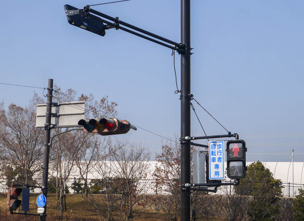 寝屋川公園前交差点 信号機 2021年1月-2