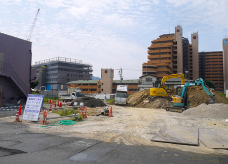 ココカラファイン、フレッシュバザール寝屋川公園駅店-7