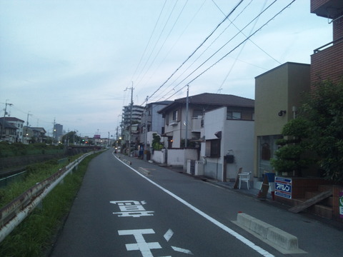 桜木町の衣料品店　2013-8-1-4