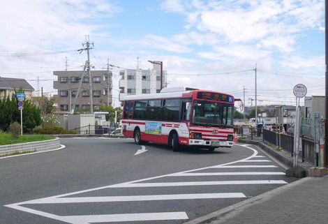 星田駅　バス回転-4